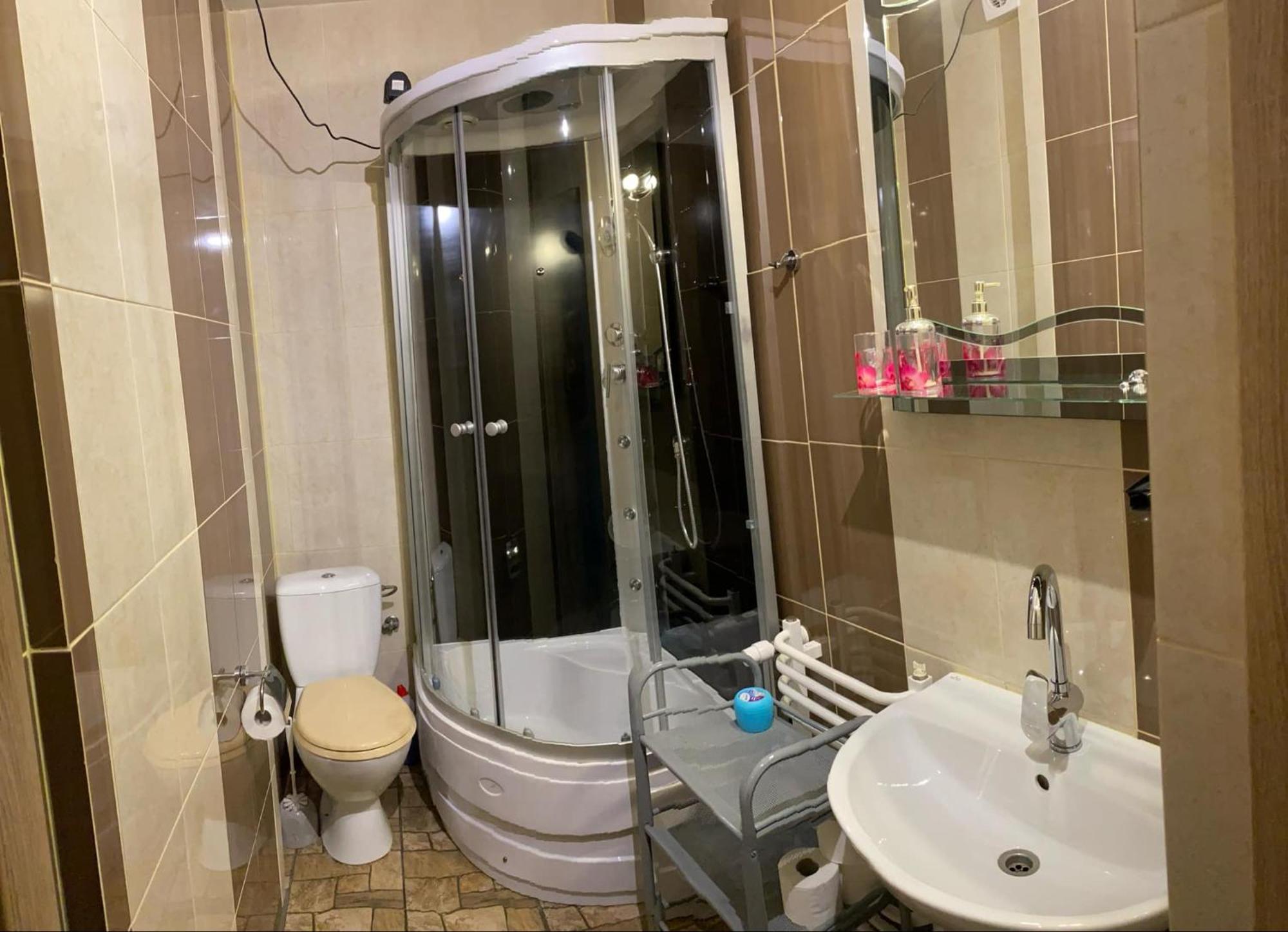 Zakoporoniec Apartment โปโรนิน ภายนอก รูปภาพ